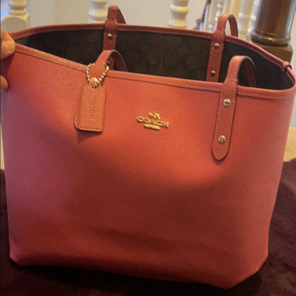 COPY - Coach useful bag you can wear on both sides - Picture 2 of 11